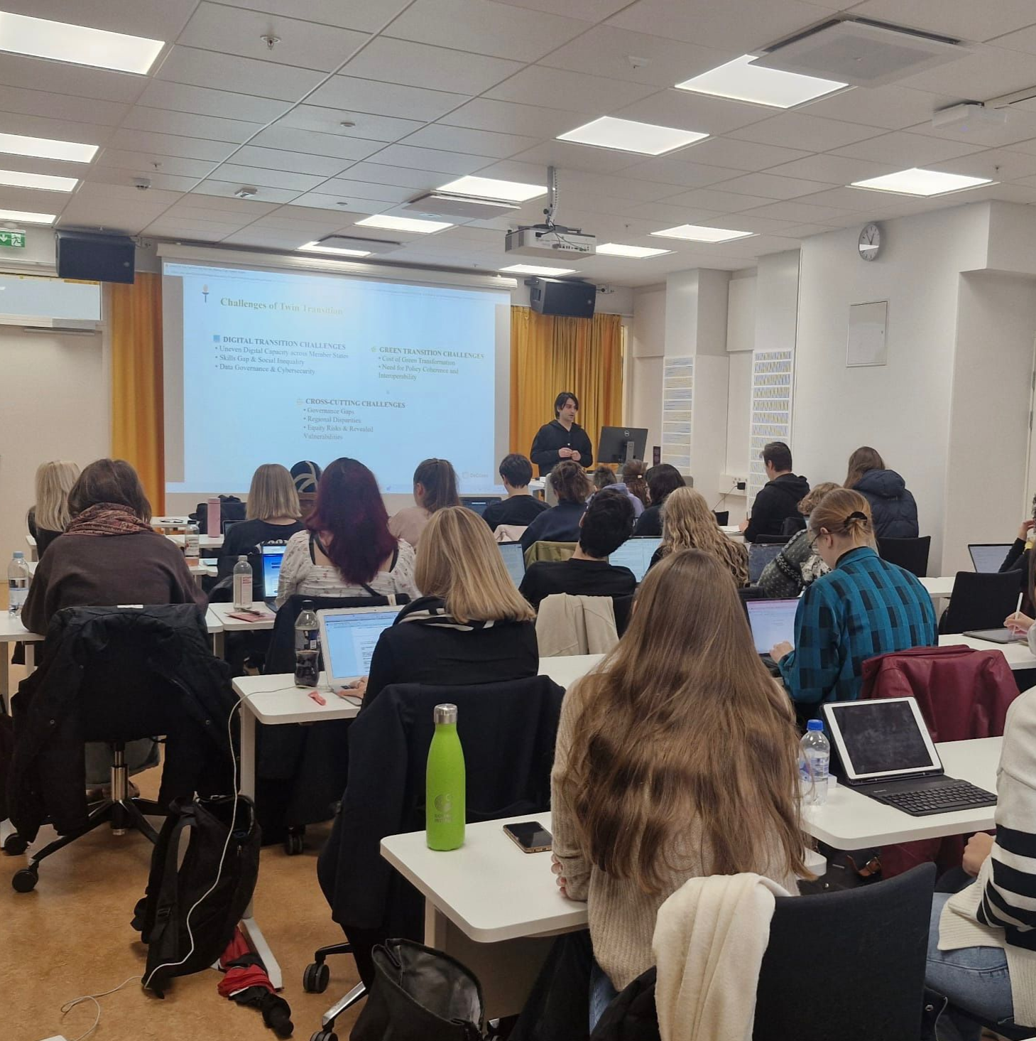 Featured image for article: DeCrises: A lecture on twin transition and MLG